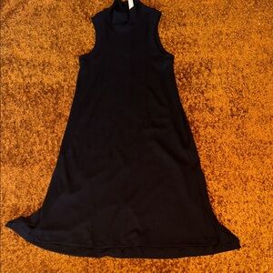 lululemon athletica Sleeveless Black Midi Dress